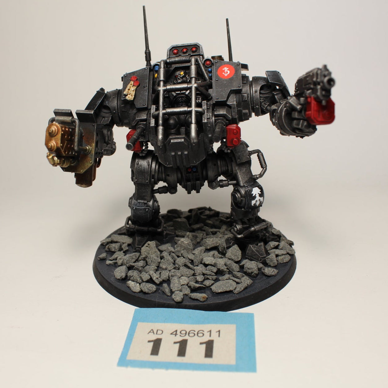 Space Marine - Invictor Tactical Warsuit - #B111