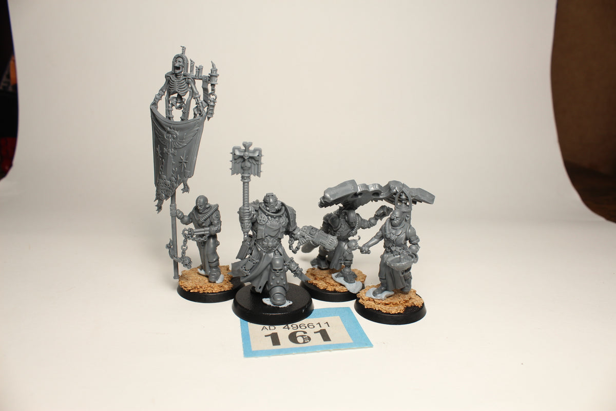 Space Marine- Chaplain Grimaldus & Retinue - #B161
