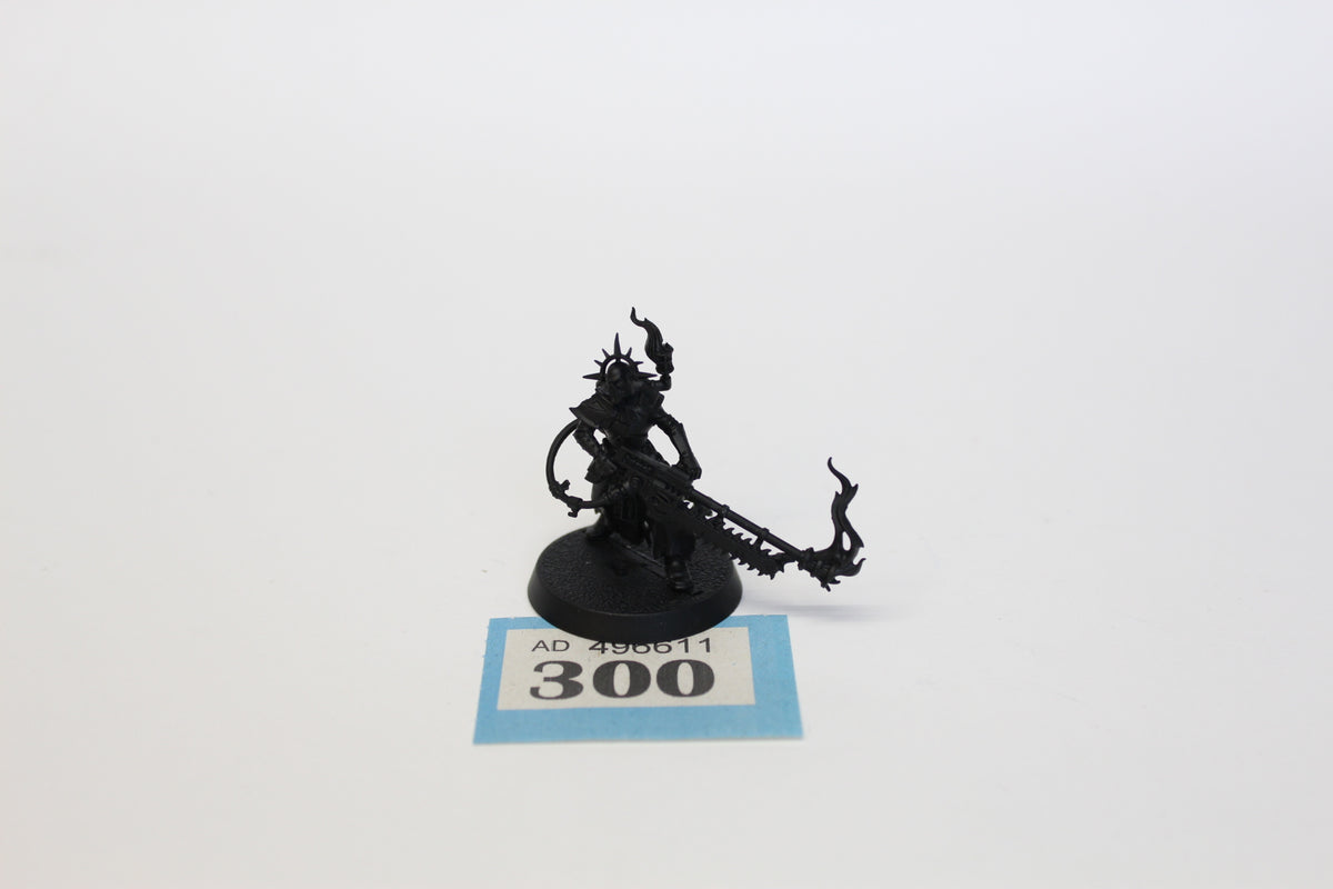 Ministorum Priest with Vindictor, Adepta Sororitas, pre-owned, primed